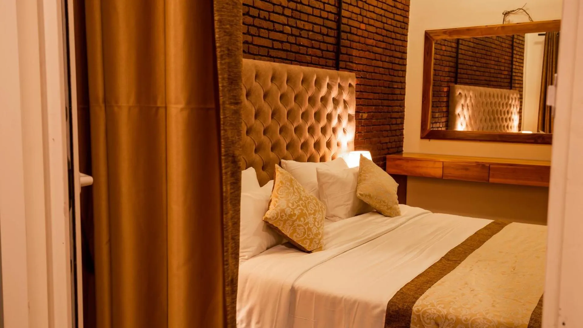 Manthra Leisure Hotel Kandy 0*,  Sri Lanka